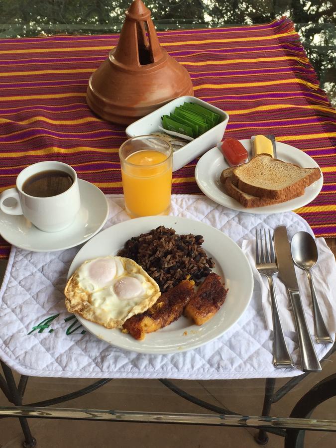 Airport Rio Segundo Studio Bed & Breakfast Alajuela Dış mekan fotoğraf